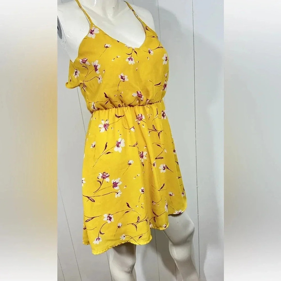 Lush Dress Women’s Size S Yellow Floral V Neck Pullover Floral Dress Sle… - Picture 3 of 6